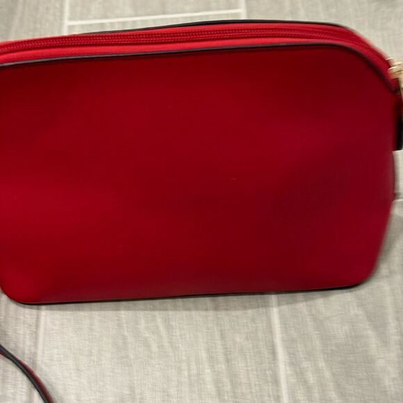 Elegant Red Women's Bag - Picture 4 of 4